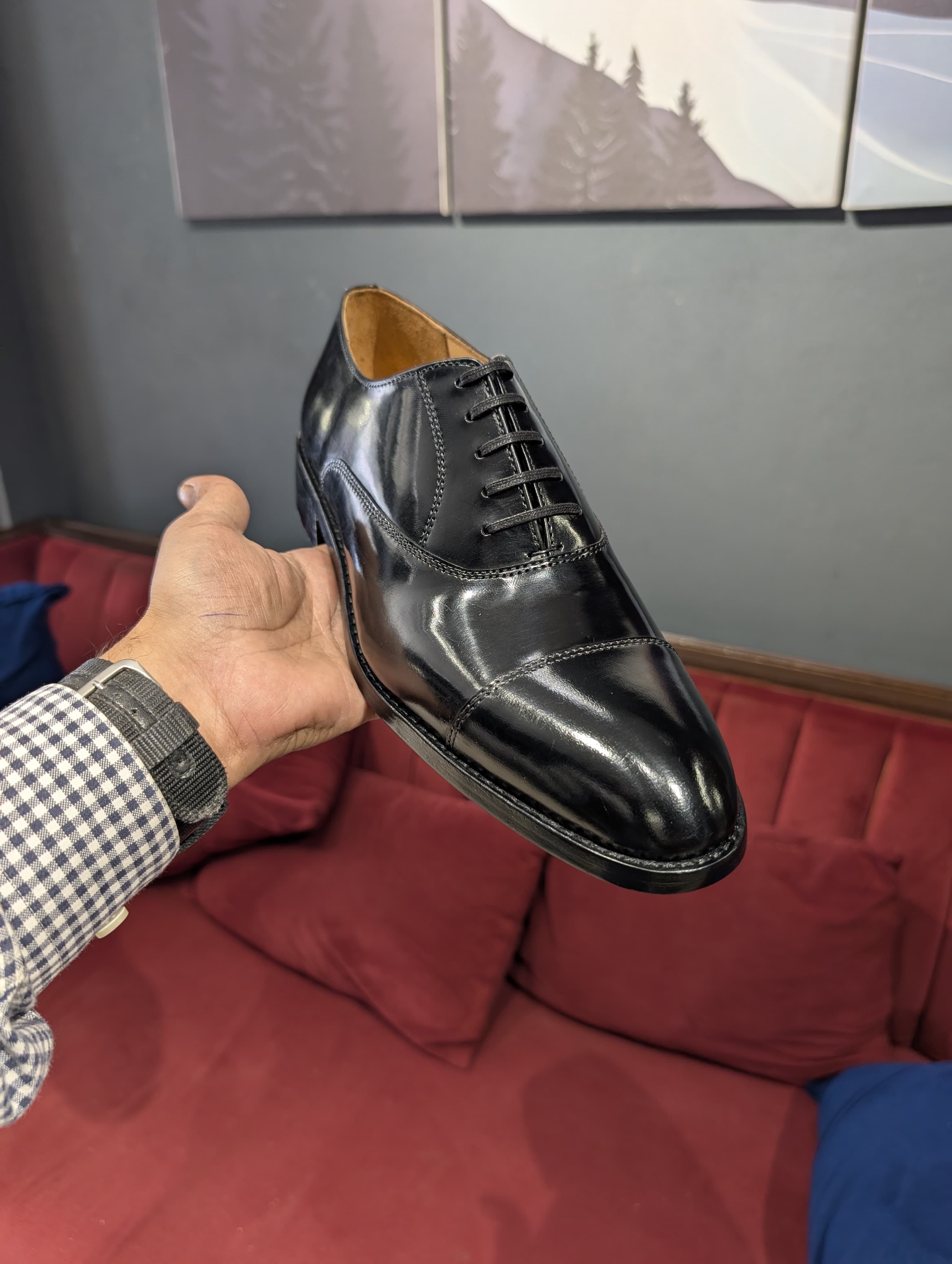 Men's Premium Black Leather Oxford Shoes - Handcrafted Toe Cap Formal Dress Shoes