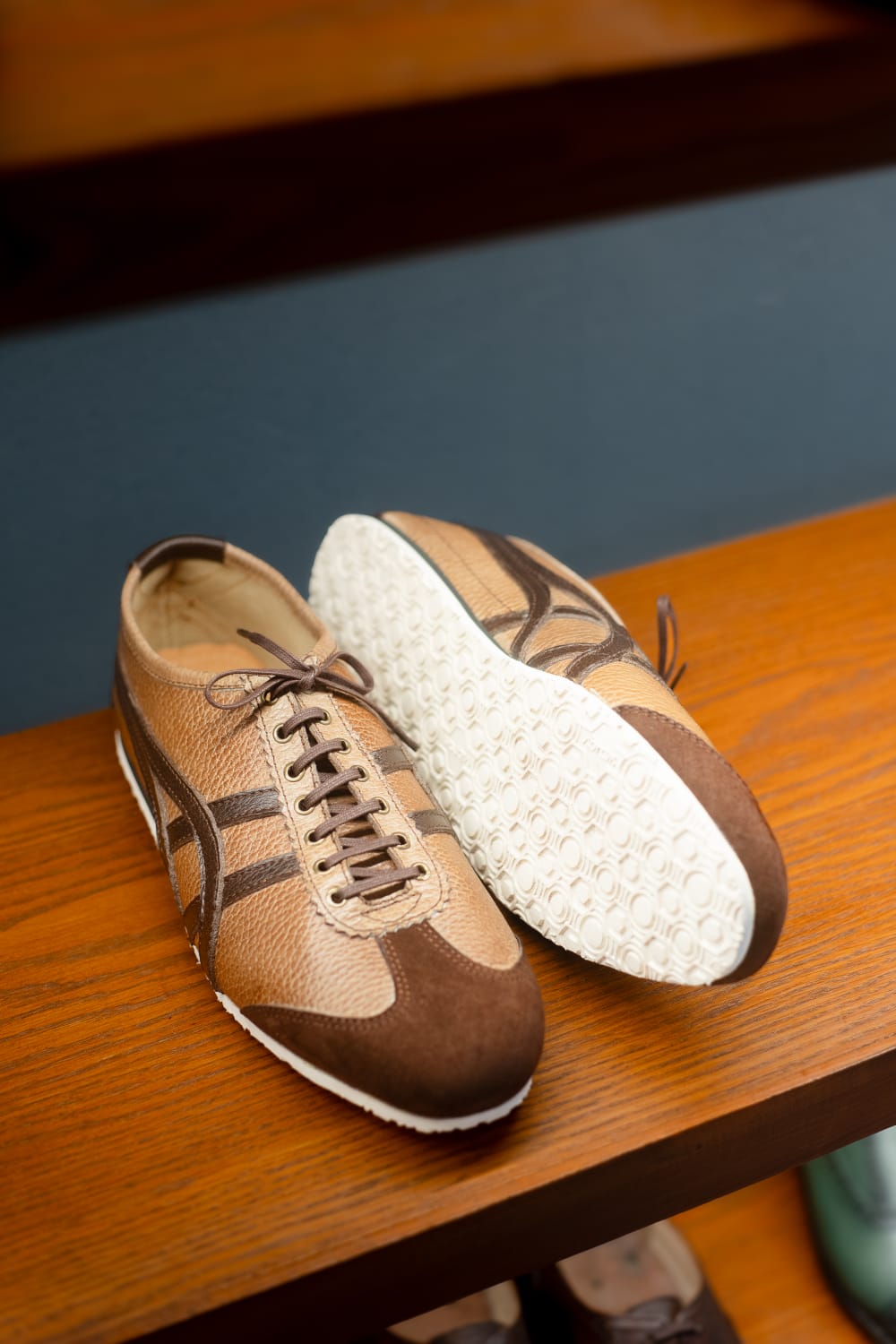 Men's Striped & Beige & Brown Men's Handmade Grain Leather Retro Sneakers – Heritage Brown & Suede styled casually,...