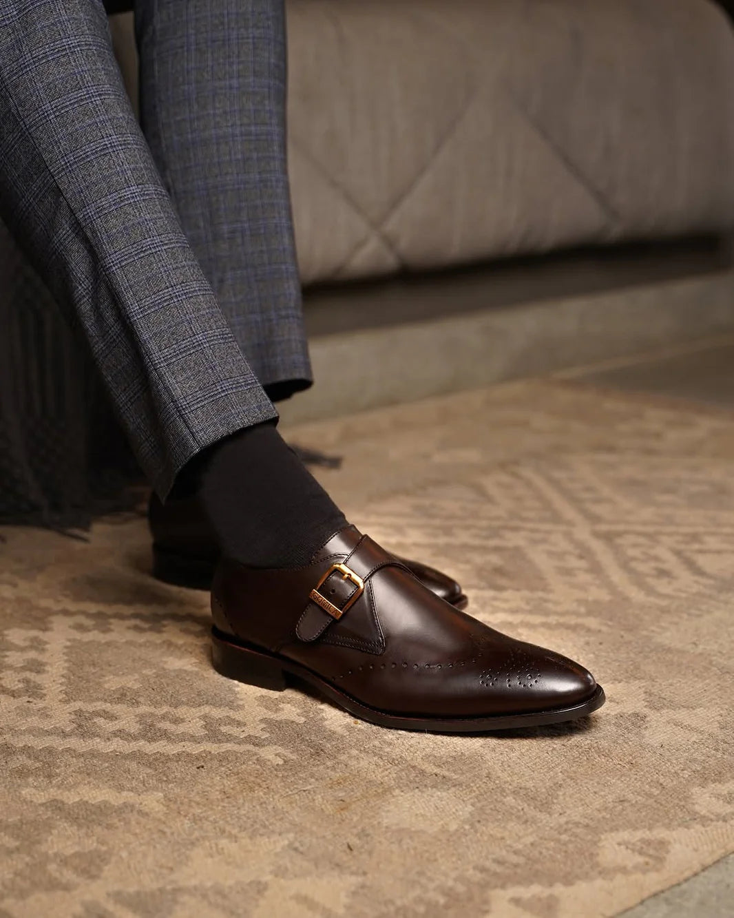 Monk straps