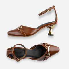 GLÄNZEND HELLBRAUNE PUMPS