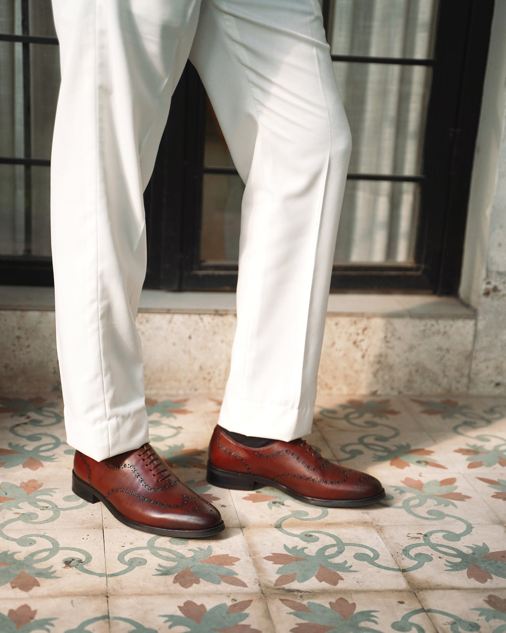 Harmain Leathers Men's Brown Leather Harmain - Burgundy Leather Oxford Brogues, front view