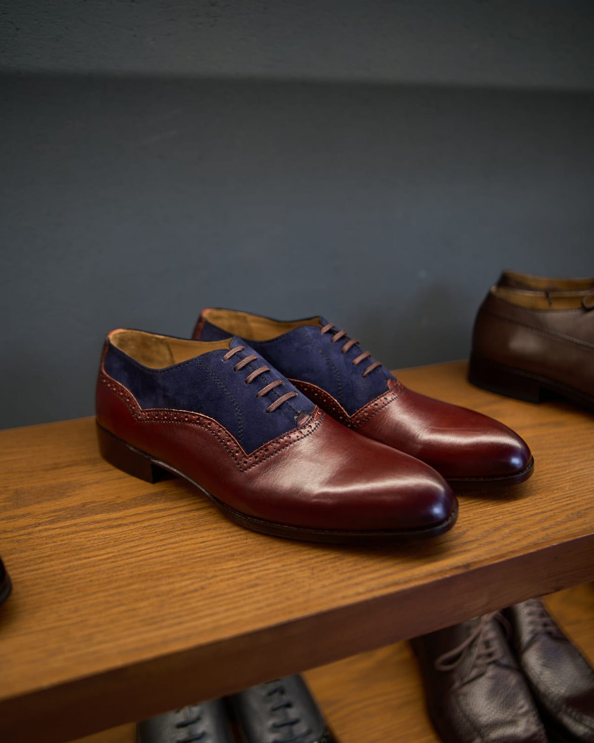 Harmain Leathers Men's Navy & Brown Leather And  Suede And  Rubber Hand-Burnished Two-Tone Oxfords | Deep Cherry & Navy...