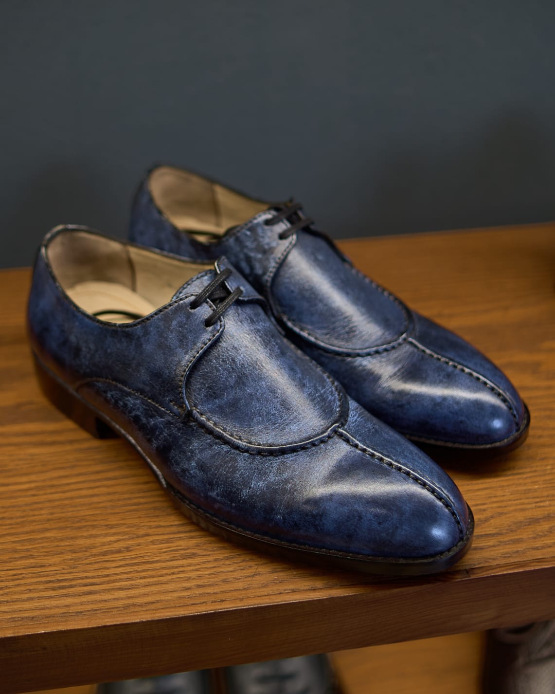 Harmain Leathers Men's Navy Leather Midnight Navy Hand-burnished Split-toe Derby – the Apex of Quiet Luxury, front view