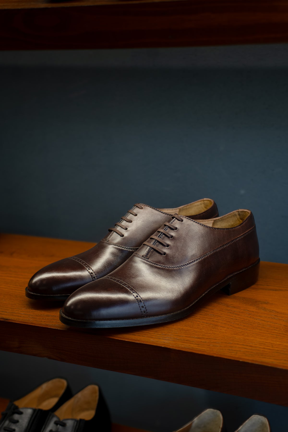 Harmain Leathers Men's Brown Leather Hand-finished Cap-toe in Dark Brown, front view