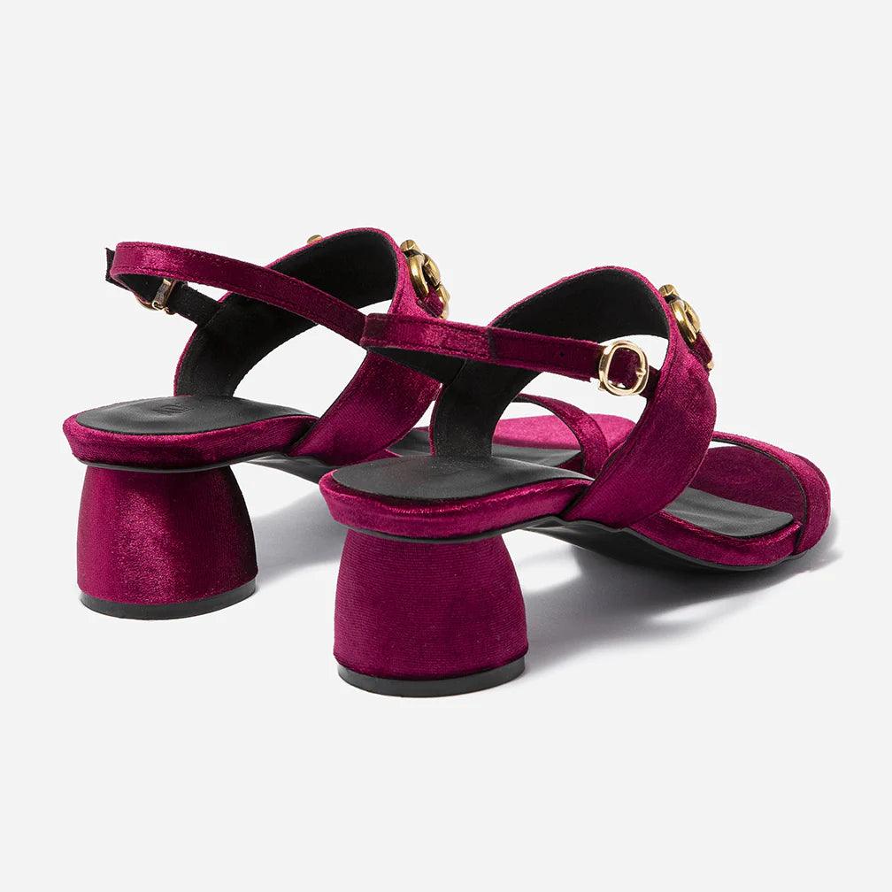 VELVY MAROON