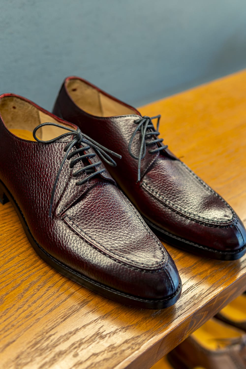 Men's Brown Handcrafted Pebble Grain Burgundy Split-Toe Derby Shoes styled for dress wear, Harmain Leathers